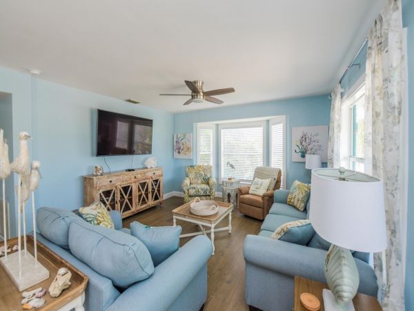 Anna Maria Luxury Four Bedroom Vacation Pool Home Sleeps 8