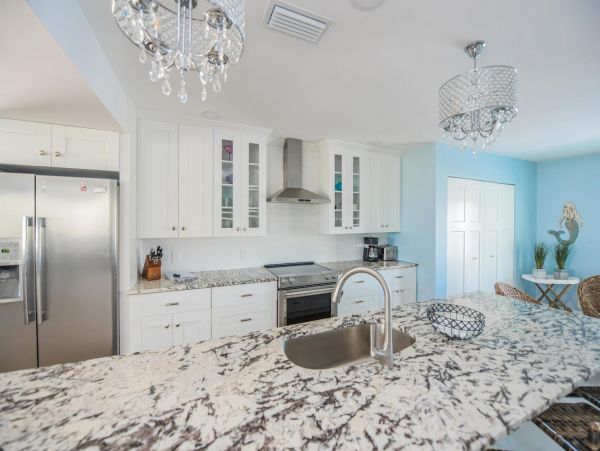 Anna Maria Luxury Four Bedroom Vacation Pool Home Sleeps 8