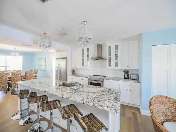 Anna Maria Luxury Four Bedroom Vacation Pool Home Sleeps 8
