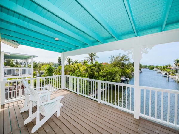 Anna Maria Luxury Four Bedroom Vacation Pool Home Sleeps 8