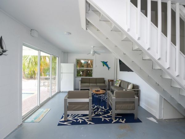 Anna Maria Luxury Four Bedroom Vacation Pool Home Sleeps 8