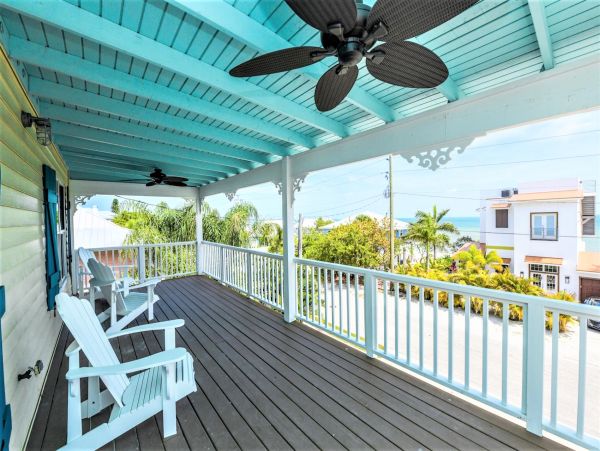 Anna Maria Luxury Four Bedroom Vacation Pool Home Sleeps 8