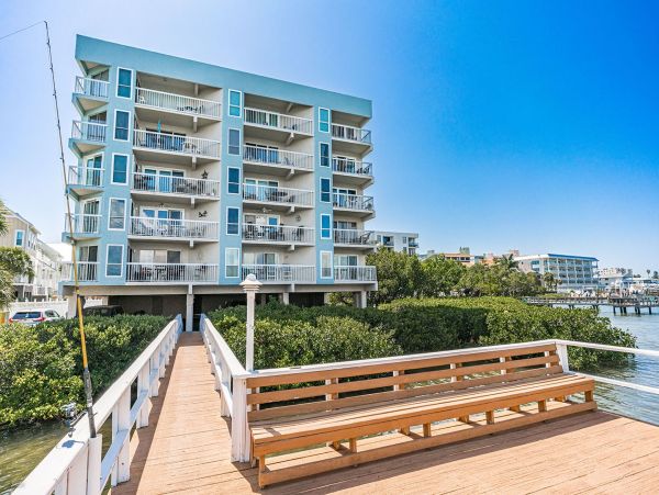Value Rentals with Great Water Views Walk to Gulf of Mexico
