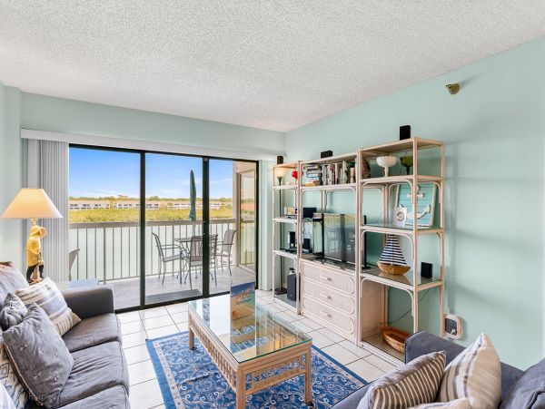 Value Rentals with Great Water Views Walk to Gulf of Mexico