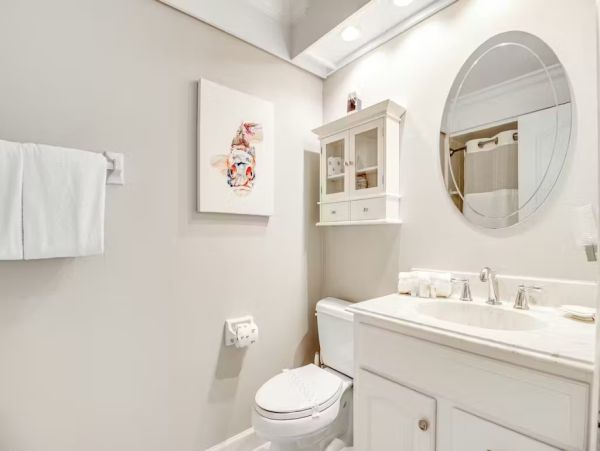 Beachfront Complex Resort - One Bedroom Condo Sleeps 4
