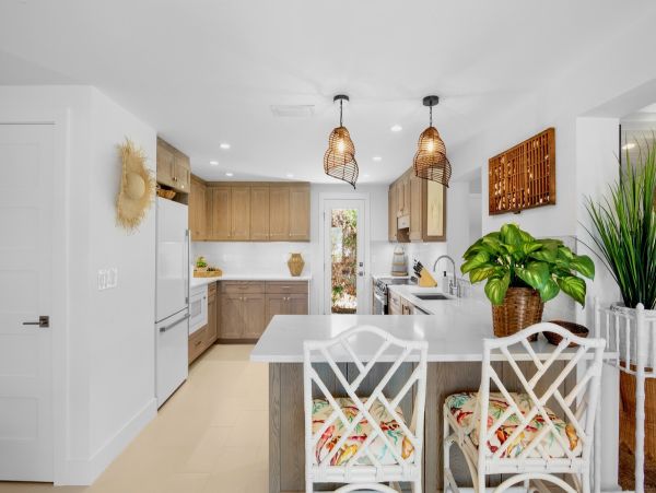 Luxurious Coastal Getaway at this Beach House in Longboat Key