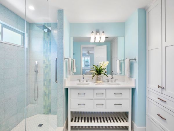 Luxurious Coastal Getaway at this Beach House in Longboat Key