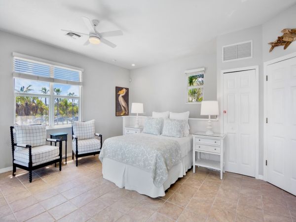 Luxurious Coastal Getaway at this Beach House in Longboat Key