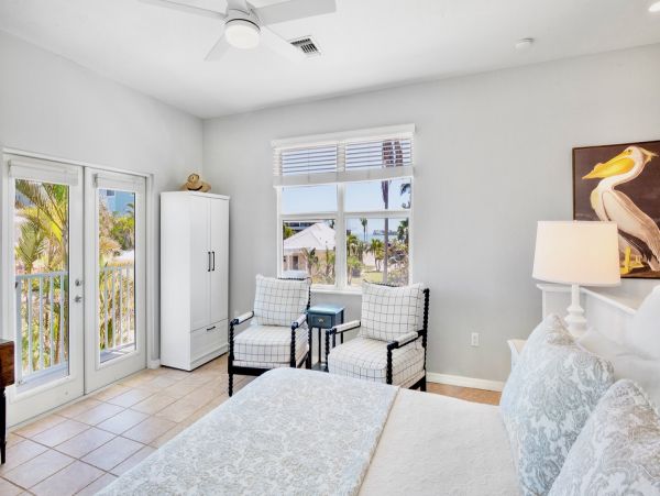 Luxurious Coastal Getaway at this Beach House in Longboat Key