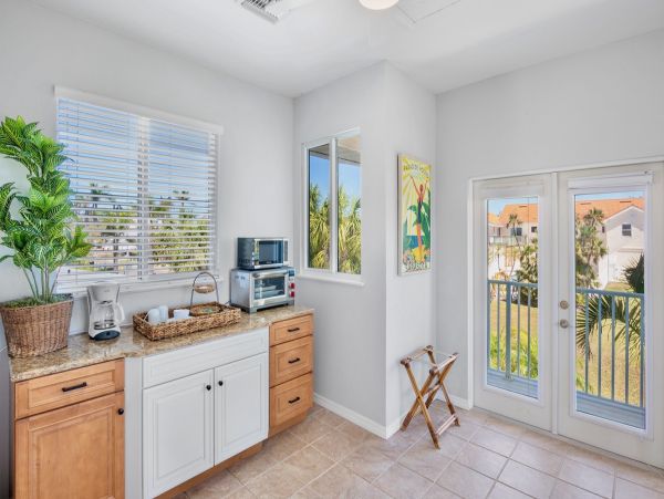 Luxurious Coastal Getaway at this Beach House in Longboat Key