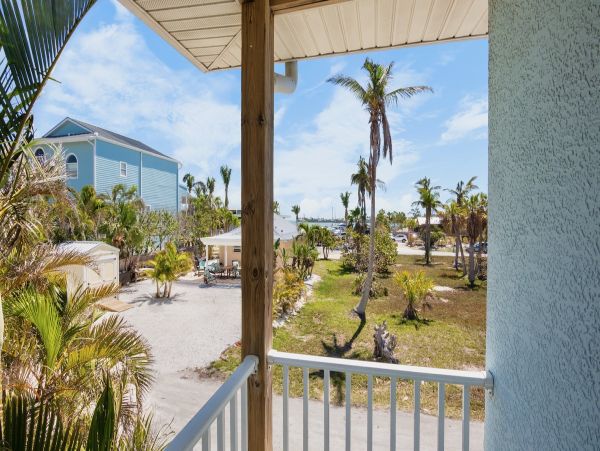 Luxurious Coastal Getaway at this Beach House in Longboat Key