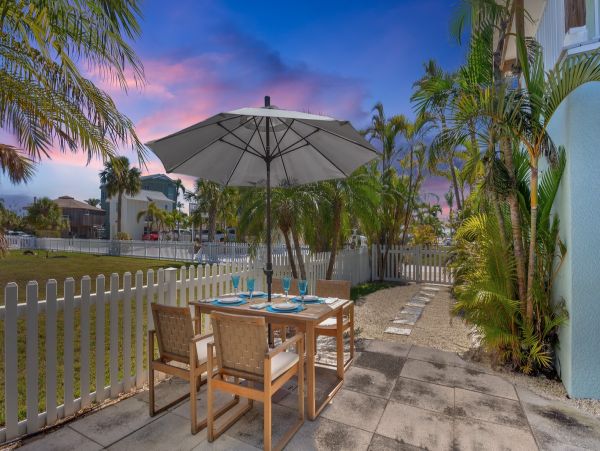 Luxurious Coastal Getaway at this Beach House in Longboat Key