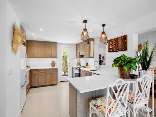 Luxurious Coastal Getaway at this Beach House in Longboat Key