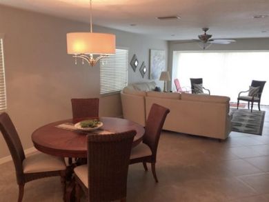 Dining Table & Chairs