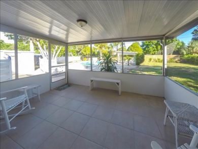 Brandenton Beach Vacation Home Sleeps Six Guests. Brandenton Beach Vacation Home Sleeps Six Guests.