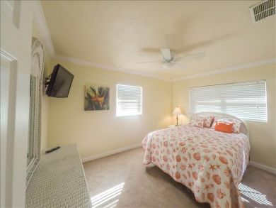 Brandenton Beach Vacation Home Sleeps Six Guests. Brandenton Beach Vacation Home Sleeps Six Guests.