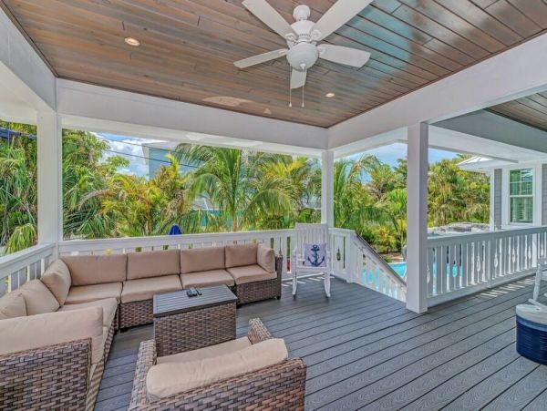 Four Bedroom Plus Bunk Room Vacation Home Sleeps 10