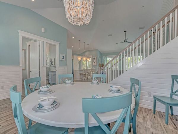 Four Bedroom Plus Bunk Room Vacation Home Sleeps 10