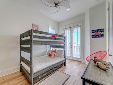 Bunk bedroom