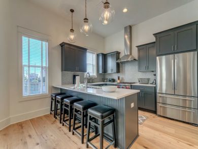 Kitchen bar