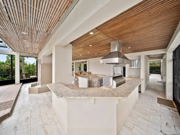 Stunning Captiva Vacation Retreat 7 Bedrooms Sleeps 16