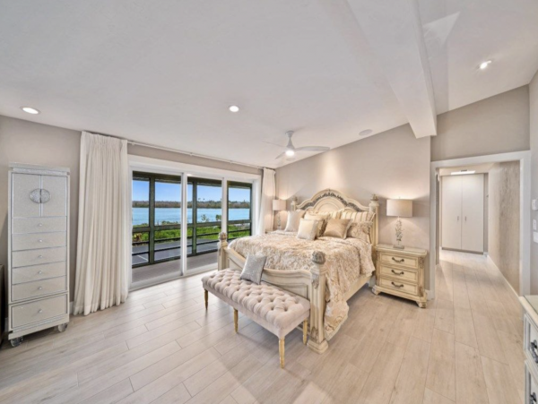 Stunning Captiva Vacation Retreat 7 Bedrooms Sleeps 16
