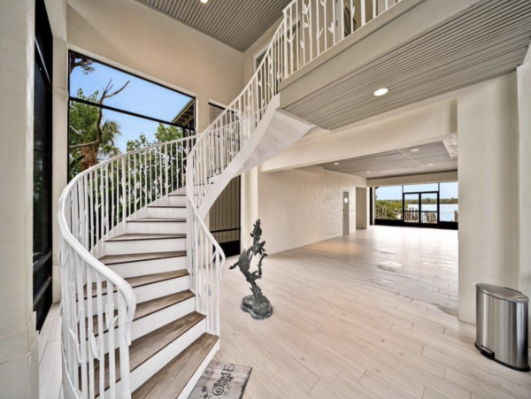 Stunning Captiva Vacation Retreat 7 Bedrooms Sleeps 16