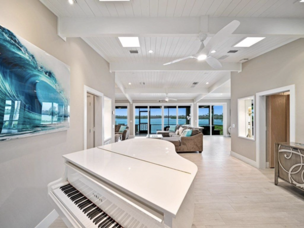 Stunning Captiva Vacation Retreat 7 Bedrooms Sleeps 16
