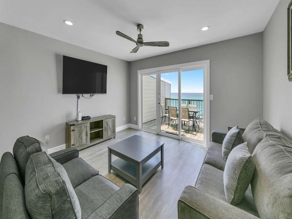 Full Gulf View from this Beachfront Town Home Sleeps 14
