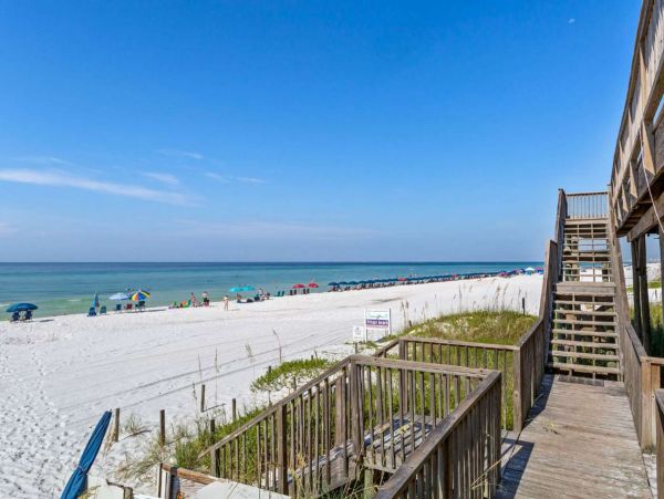 Full Gulf View from this Beachfront Town Home Sleeps 14