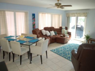 Open Plan Living & Dining Area