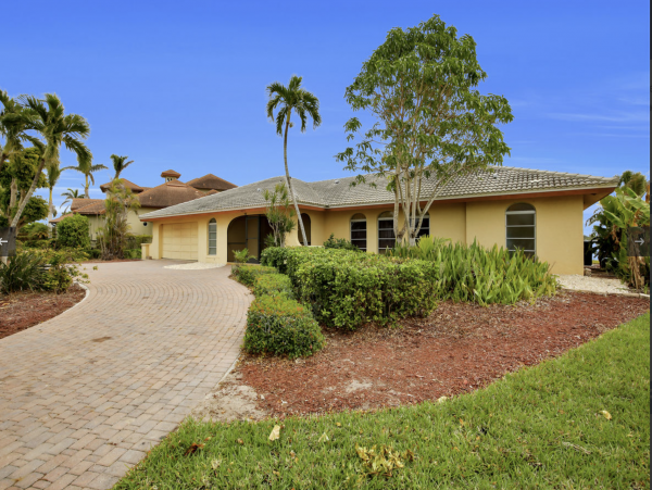 A Stunning Marco Island Vacation Residence