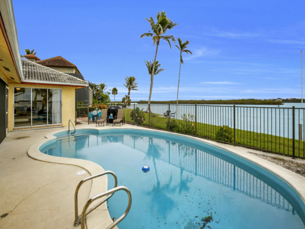 A Stunning Marco Island Vacation Residence