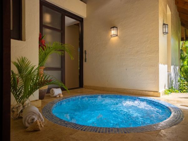 A Stunning Vacation Villa ! A Luxury Retreat