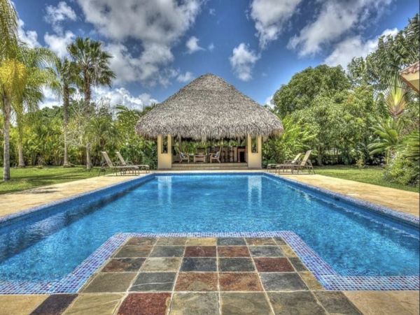 A Stunning Vacation Villa ! A Luxury Retreat