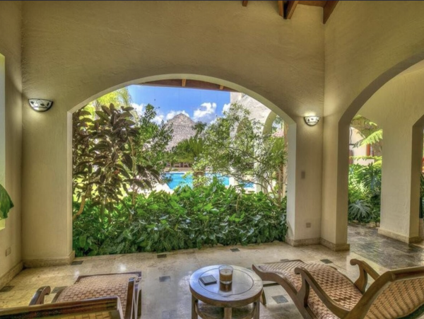 A Stunning Vacation Villa ! A Luxury Retreat