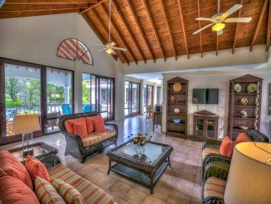 Luxury Three Bedroom Villa with Pool and excellent Amenities
