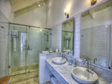 Sosua Luxury Five bedroom Vacation Villa with a Pool Sosua Luxury Five bedroom Vacation Villa with a Pool