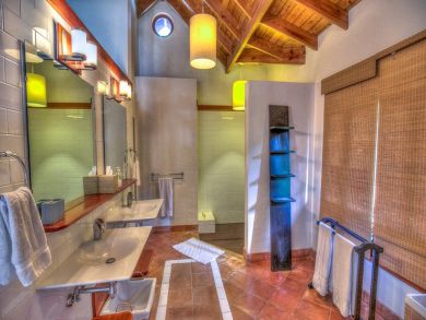 Four Bedroom Dominican Luxury Villa Pool Walk to Beach
