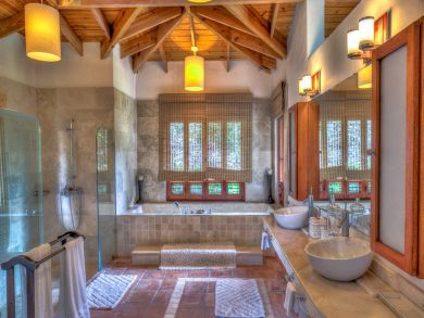 Four Bedroom Dominican Luxury Villa Pool Walk to Beach