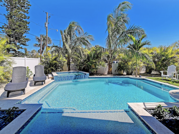 Luxury Five Bedroom Anna Maria Island Rental - Sleeps 12