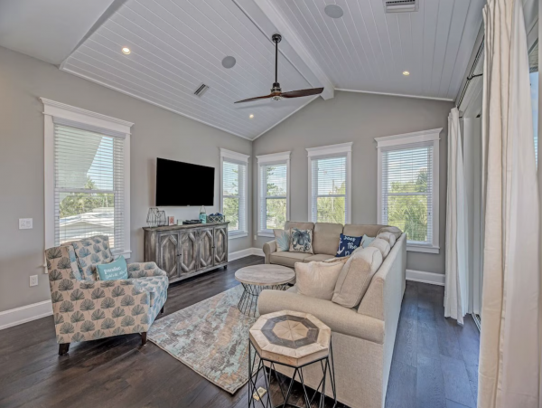 Luxury Five Bedroom Anna Maria Island Rental - Sleeps 12