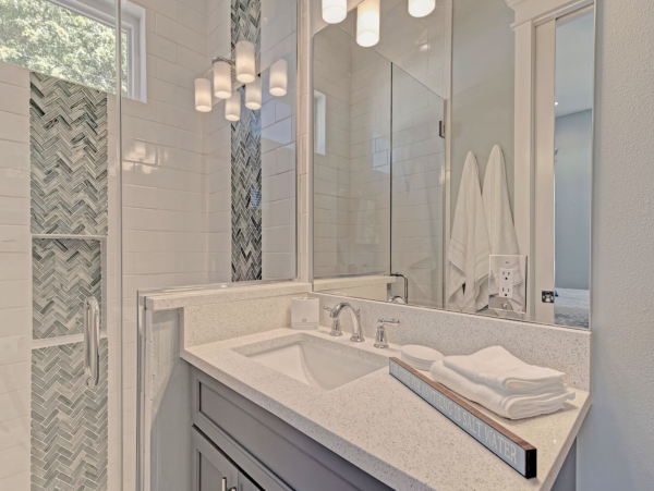 Luxury Five Bedroom Anna Maria Island Rental - Sleeps 12