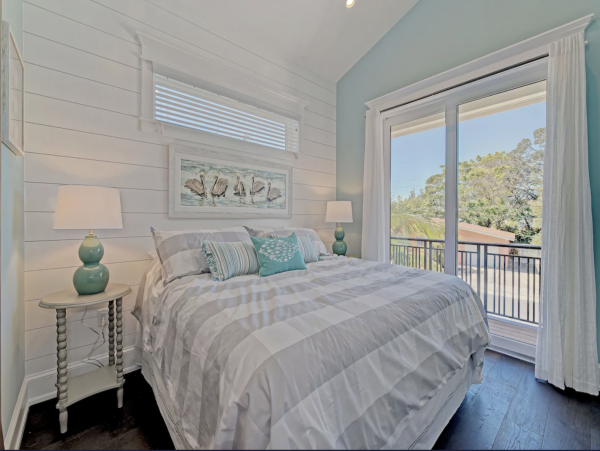 Luxury Five Bedroom Anna Maria Island Rental - Sleeps 12