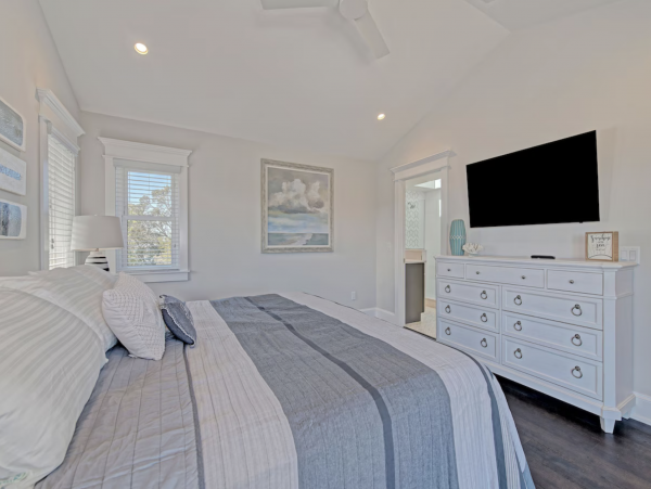 Luxury Five Bedroom Anna Maria Island Rental - Sleeps 12