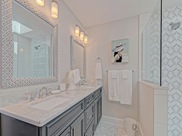 Luxury Five Bedroom Anna Maria Island Rental - Sleeps 12