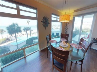 Dining Table & Chairs