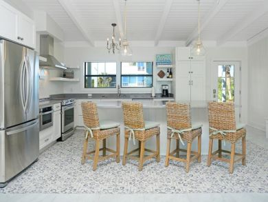 Breakfast Counter with Seating