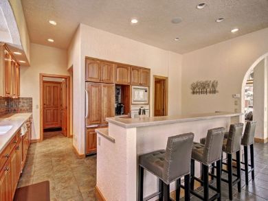 Breakfast Counter with Seating