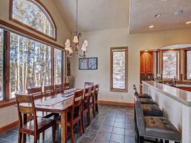 Kitchen & Dining Area